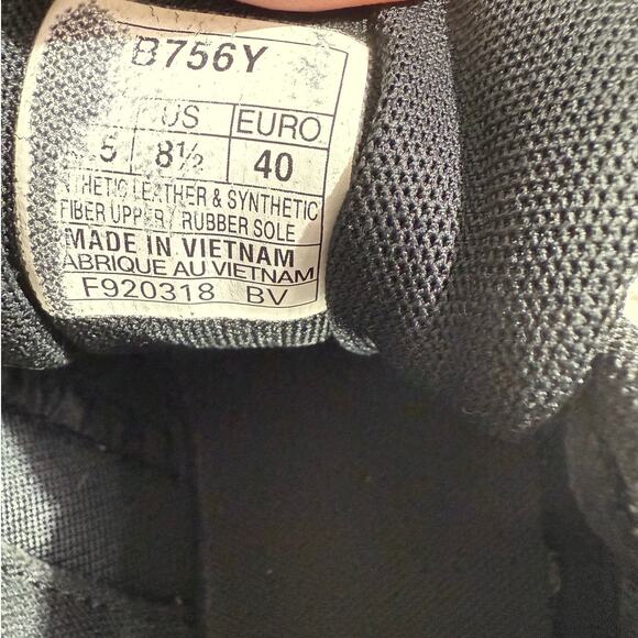 Asics Gel-Rocket 9 indoor court shoes Womens 8.5 like New - Picture 7 of 7